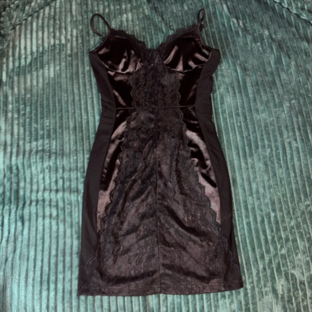 Women’s PrettyLittleThing Lace Mini Dress